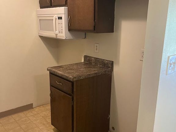 4th image of 3809 University Ave #16