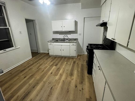 3rd image of 1029 4th Ave