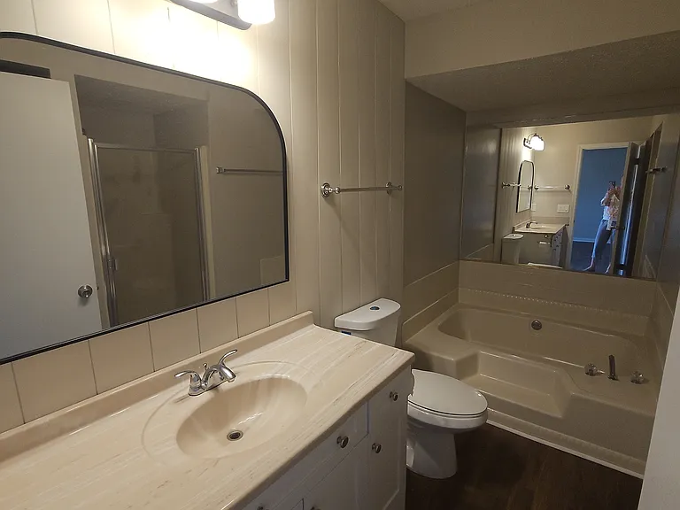 5727 Lexington Dr — Photo 36