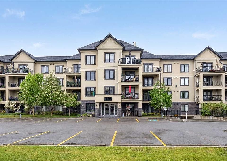 1st image of 310 SW McKenzie Towne Gate SE #1213