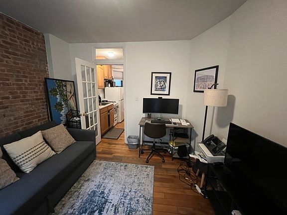 2nd image of 14 Morton St APT 13