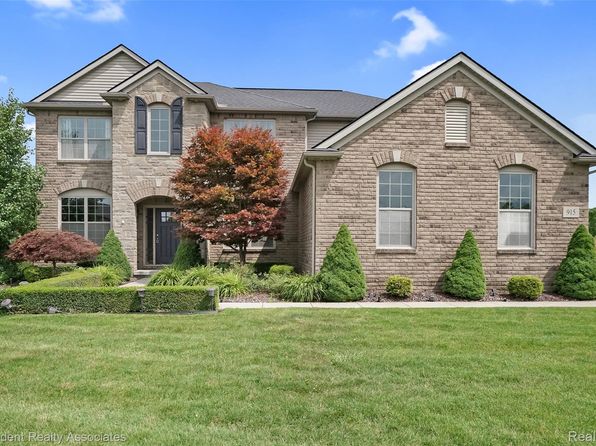 915 Appleton Ct