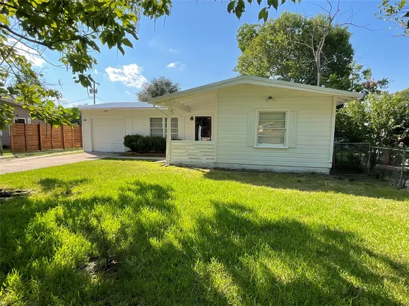 2932 Lynne Ave, Corsicana, TX 75110