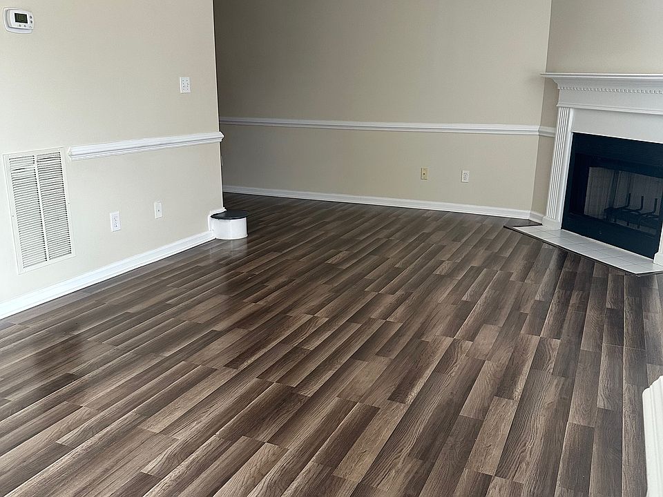 1st image of 3917 Sterling Pointe Dr Unit Kk8