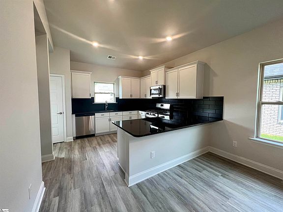3rd image of 47 Woodcross Dr Lot 261