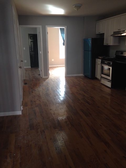 1st image of 158 Hull St #2