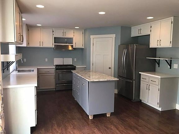 2nd image of 3220 Red Fern Dr NW