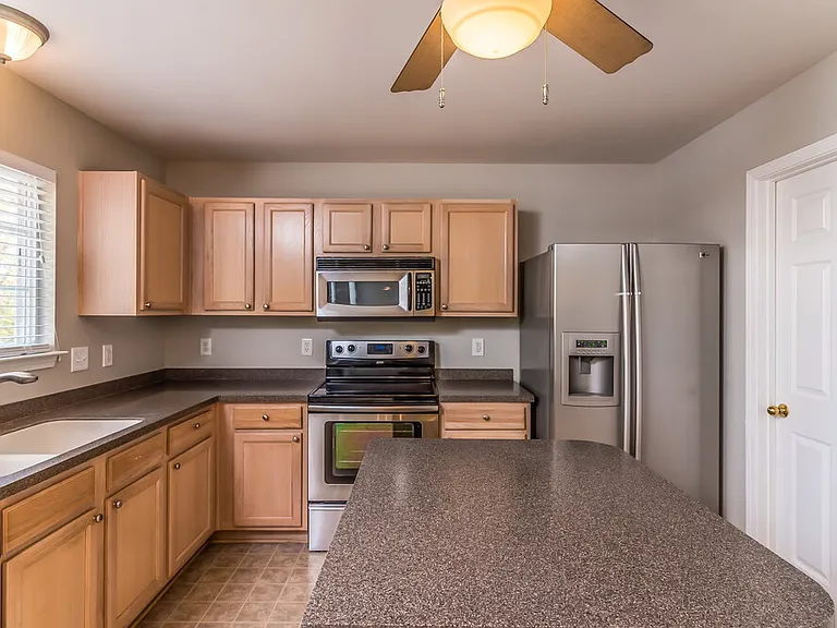 209 Briarcotes Cir — Photo 6