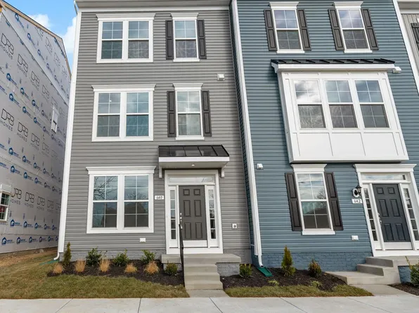 640 Hemsworth Ln, Winchester, VA 22601