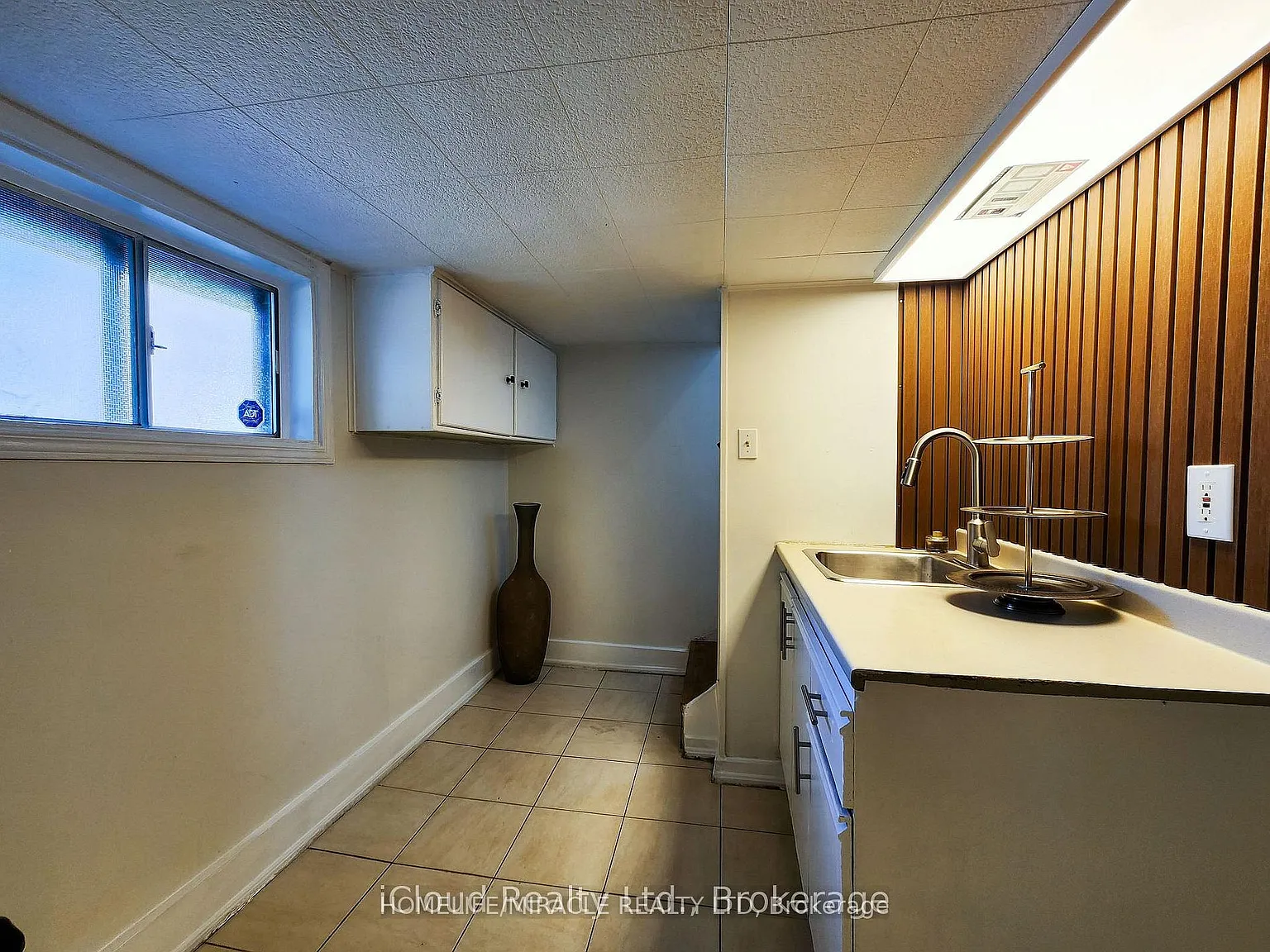 2 bed, $1,800 — Photo 3