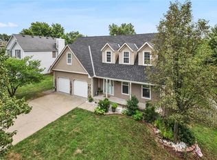 13121 Swartz Rd, Bonner Springs, KS 66012