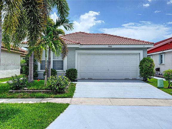 2nd image of 17442 SW 18th St