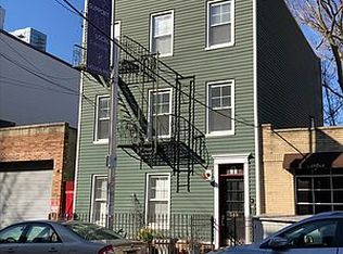 5-49 47th Ave #R3, Long Island City, NY 11101