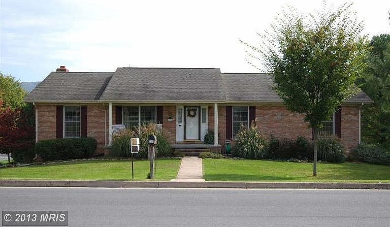 1st image of 701 Jackson St
