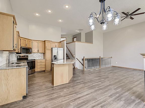 5th image of 20620 Enfield Way N