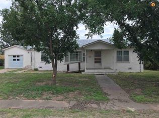 920 W 17th Ln, Portales, NM 88130