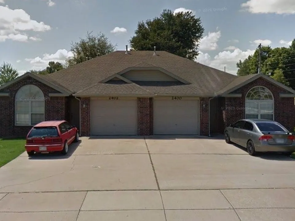 2416 & 2418 S Rill St #2418