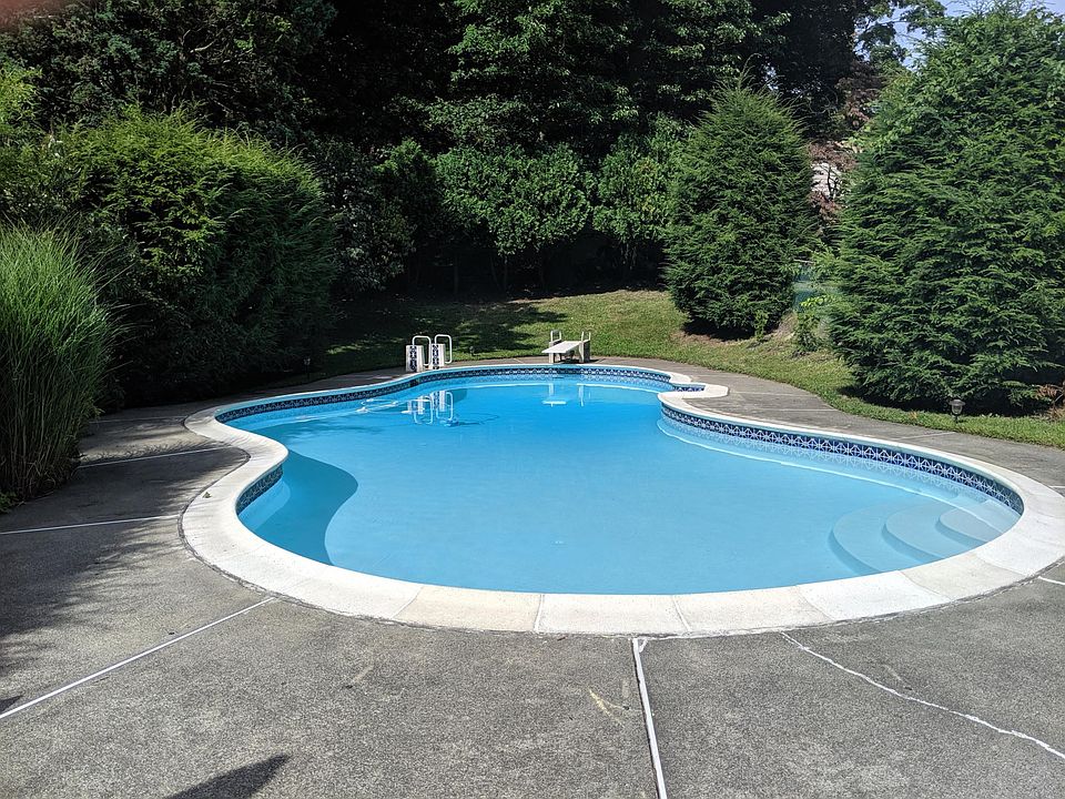 1st image of 73 Virginia Ave #1