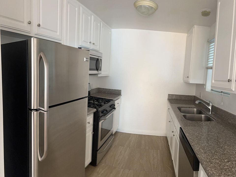 1st image of 931 Tularosa Dr #4
