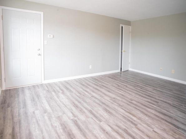 523 Three Mile ROAD, Racine, WI 53402