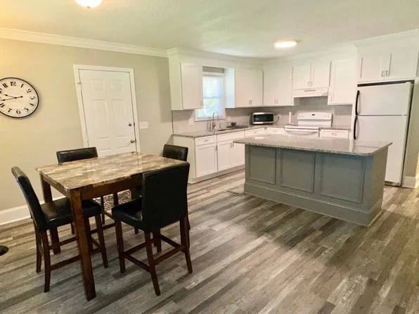 1205A E Furches Ave, Florence, SC 29505