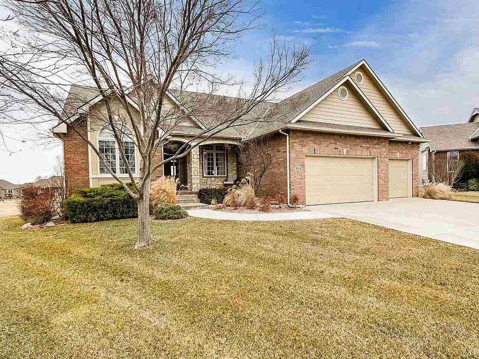 1st image of 2515 N Fairway Cir