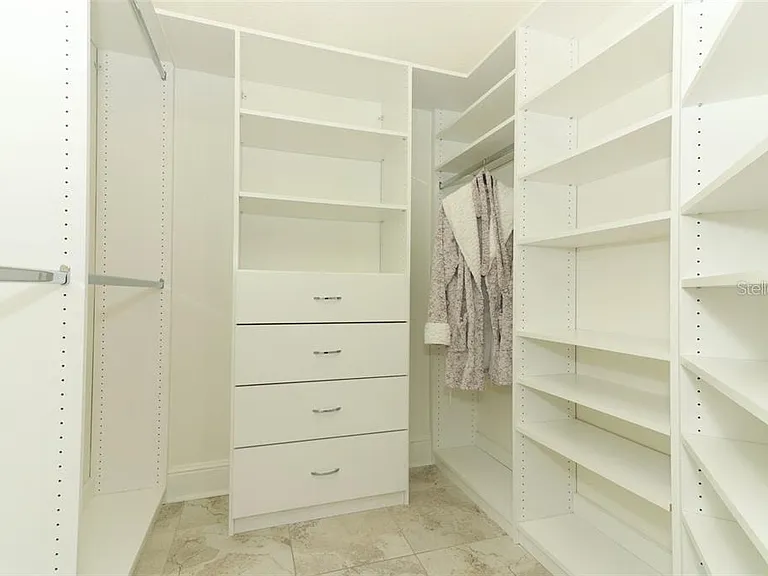 1442 Palm Ave — Photo 14
