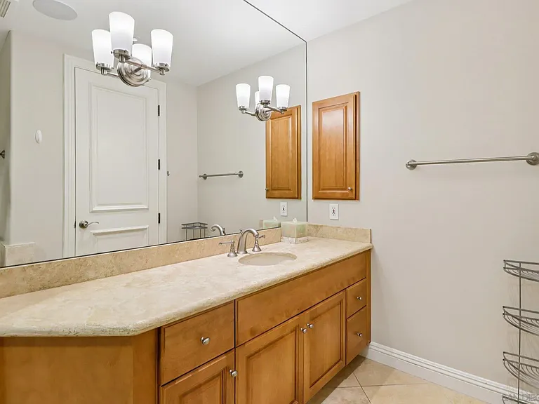 464 Prospect St #101 — Photo 28