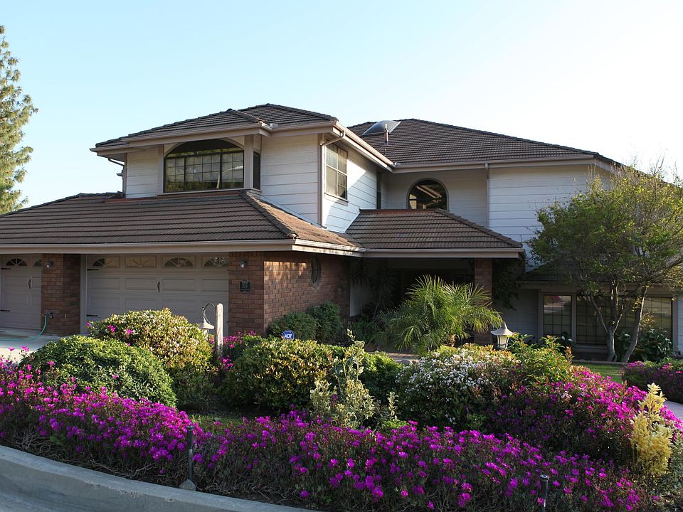 1st image of 2114 Meadowbrook Ln