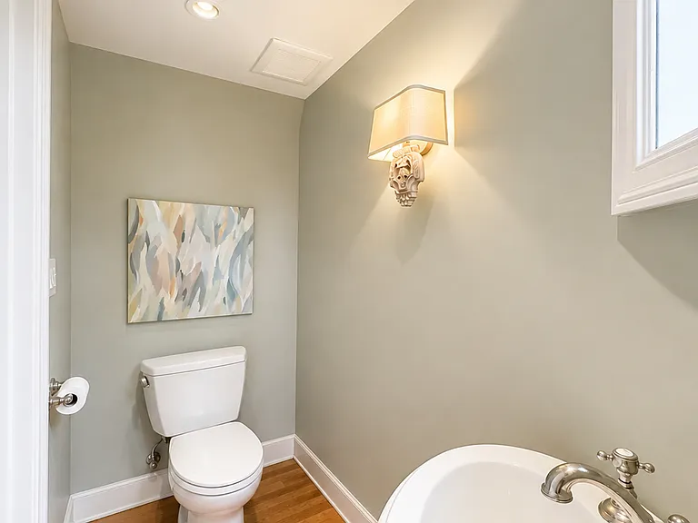 8624 NE Juanita Dr — Photo 16