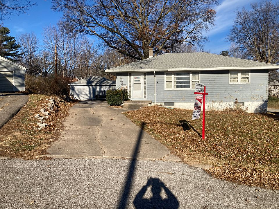 1st image of 1040 Willow Ln