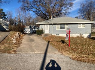 1040 Willow Ln, Sidney, IA 51652