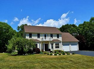 345 Franklin Rd, Hope, RI 02816
