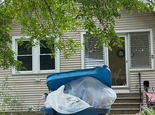 741 Hinman St, Aurora, IL 60505