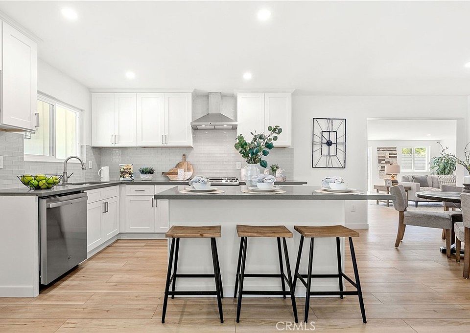 5839 Division St, San Diego, CA 92114 Zillow