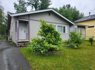 9321 Noblewood St, Anchorage, AK 99502