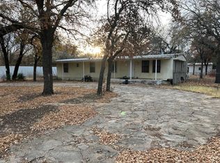 810 Greenbriar Dr, Clyde, TX 79510