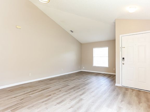 4th image of 10966 Darlington Oak Ct
