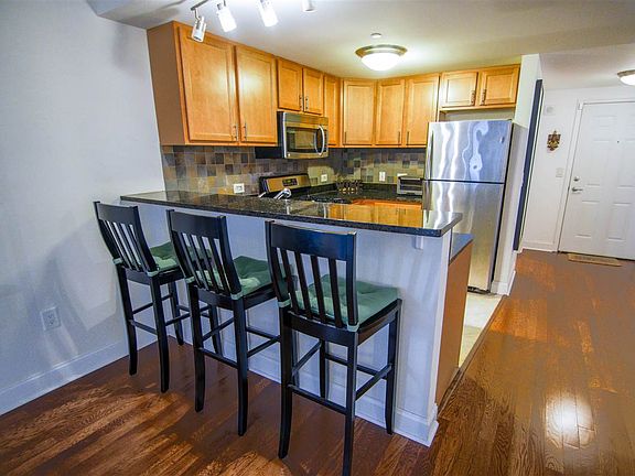 5th image of 4301 Park Ave APT 10F
