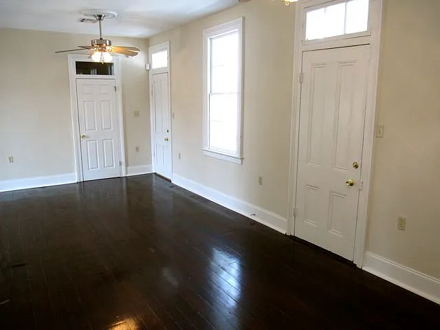 2 bed, 850 sqft, $1,300 — Photo 4