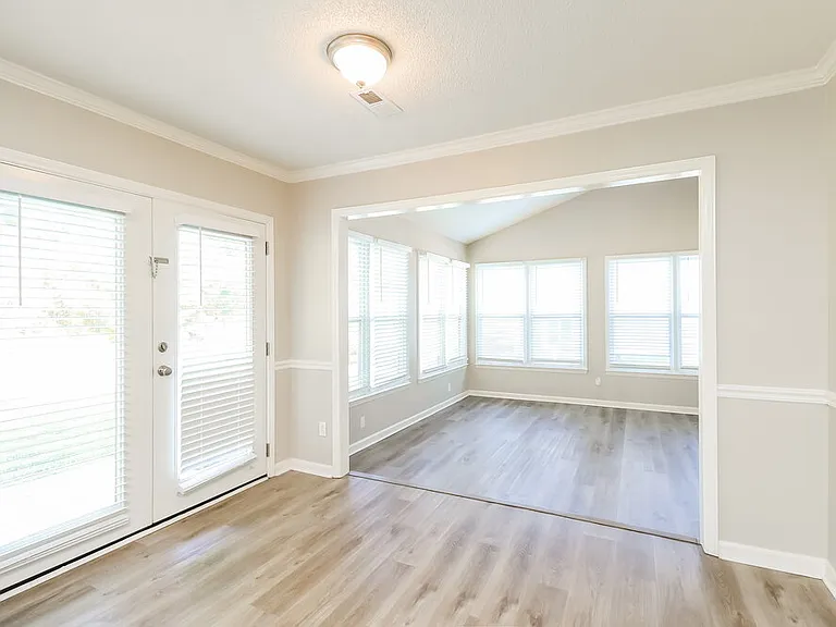 4204 Hounds Run Dr — Photo 8