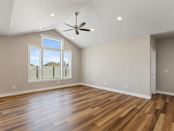 2nd image of 18191 N Morton Ct