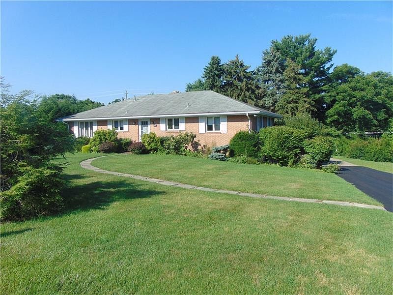 1st image of 48 Windihill Dr