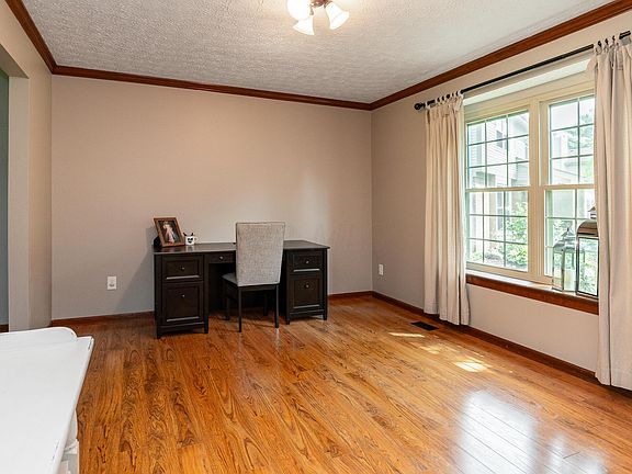 4th image of 5192 Green Castle Ct