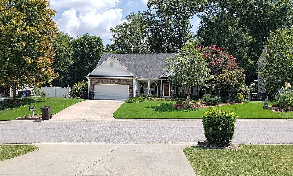 1st image of 2148 Fox Creek Ln