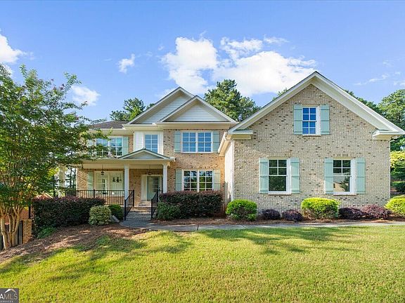 3rd image of 2217 Birchtree Way