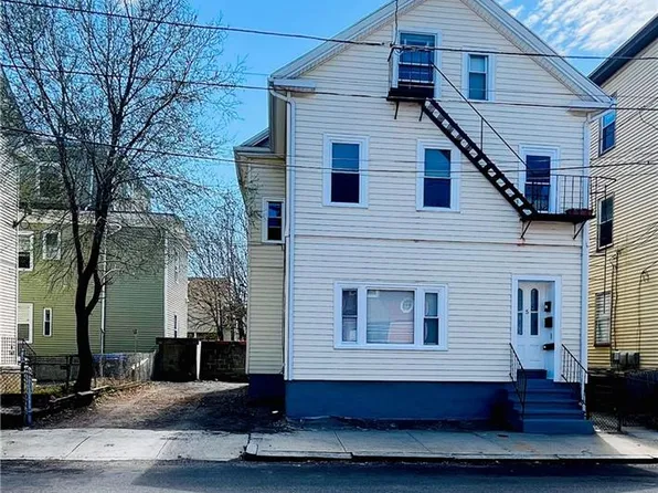 5 Lee St, Providence, RI 02903