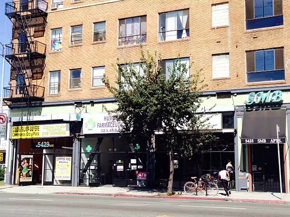 5th image of 5425 Santa Monica Blvd APT 409