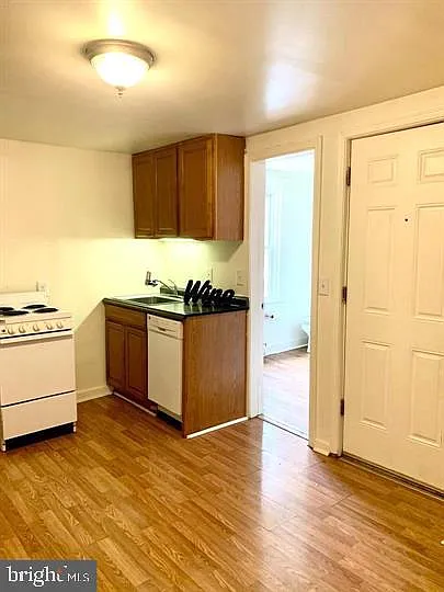 302 Decatur St #2 — Photo 8