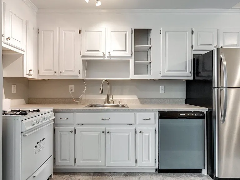 707 W Clay St #B — Photo 5